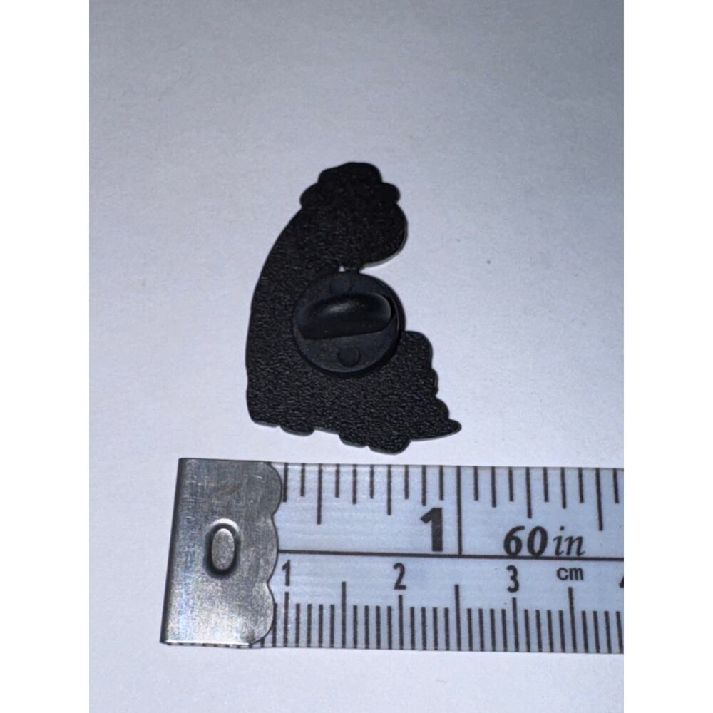 Green dinosaur in cowboy hat Pin Brooch - Picture 2 of 2